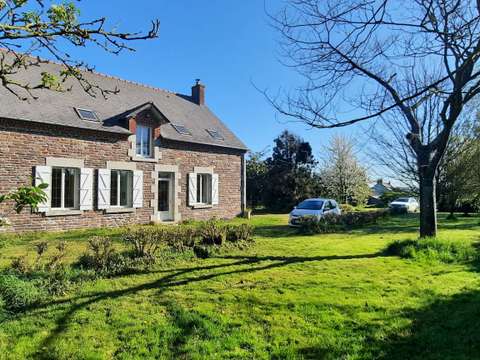 Vente maison 8 pièces Retiers 35