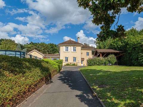 Vente maison 9 pièces Reyrieux 01