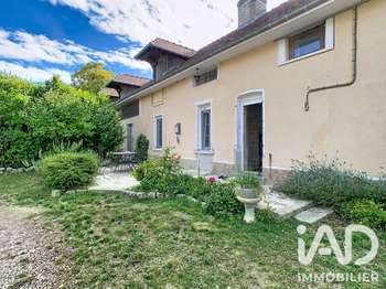 Maison 6 pièces 176 m² · à Rhèges · 176 m² · 249 000 €
