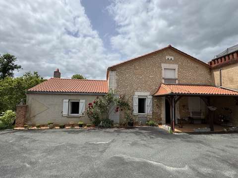Vente maison 8 pièces Ribérac 24