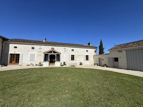 Vente maison 10 pièces Rioux-Martin 16