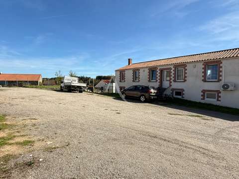 Vente maison 10 pièces Rives-de-l'Yon 85