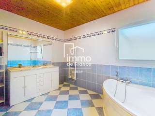 Vente maison 8 pièces
