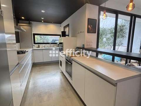 Vente maison 6 pièces Rochefort 17