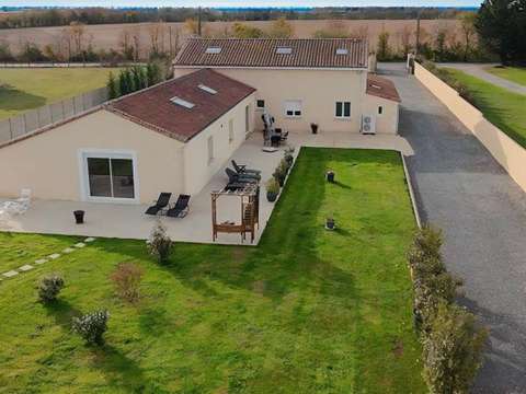 Vente maison 7 pièces Rom 79