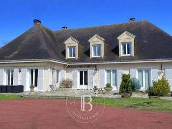 Vente maison 12 pièces Romorantin-Lanthenay 41