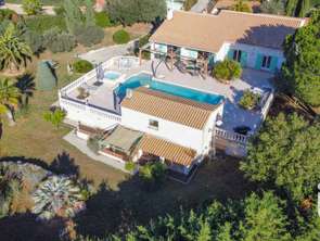 Vente Maison 8 chambresRoquebrune-sur-Argens