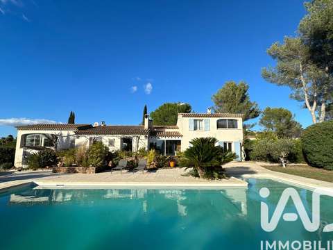 Vente maison 6 pièces Roquebrune-sur-Argens 83