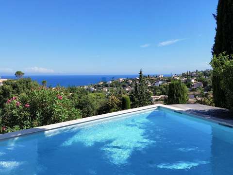 Vente maison 5 pièces Roquebrune-sur-Argens 83