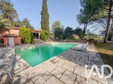 Vente maison 8 pièces Roquebrune-sur-Argens 83
