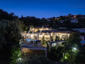 Vente Maison 5 chambresRoquebrune-sur-Argens