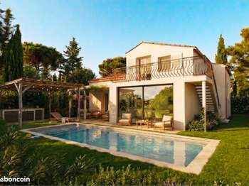 Vente Maison 6 piècesRoquebrune-sur-Argens