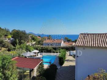 Vente Maison 5 chambresRoquebrune-sur-Argens
