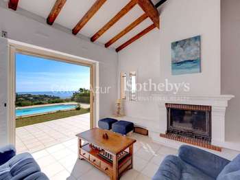 Vente maison 5 pièces Roquebrune-sur-Argens 83