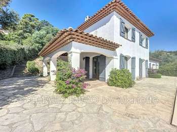 Vente Maison 5 chambresRoquebrune-sur-Argens