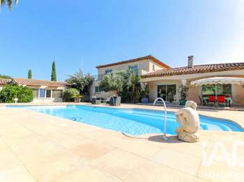 Vente maison 8 pièces Roquebrune-sur-Argens 83
