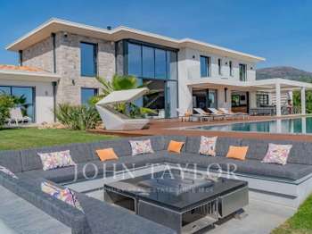 Vente maison 9 pièces Roquefort-les-Pins 06
