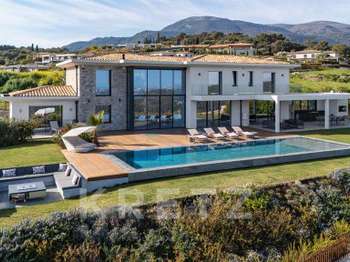 Vente maison 8 pièces Roquefort-les-Pins 06
