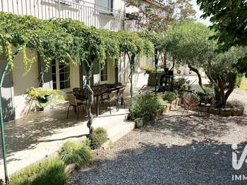 Maison 5 pièces 244 m² · à Roquemaure · 244 m² · 854 000 €