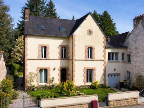 Vente maison 8 pièces Rostrenen 22