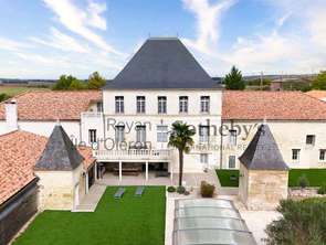 Vente Maison 37 chambresRoullet-Saint-Estèphe