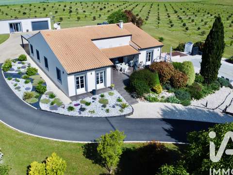 Vente maison 9 pièces Roullet-Saint-Estèphe 16