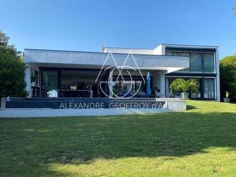 Vente maison 13 pièces