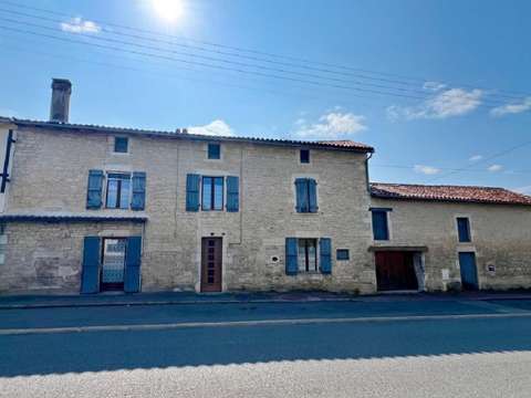 Vente maison 5 pièces Ruffec 16