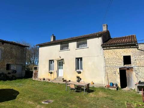 Vente maison 5 pièces Ruffec 16
