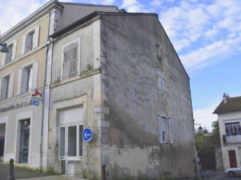 Vente maison 5 pièces Ruffec 16