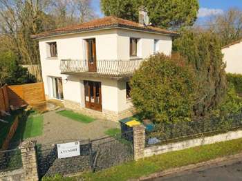 Vente maison 5 pièces Ruffec 16