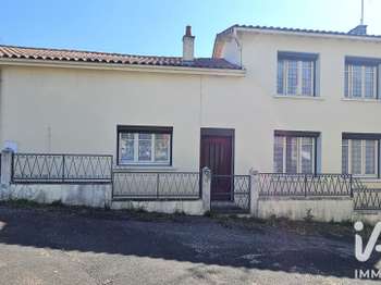 Vente maison 3 pièces Ruffec 16
