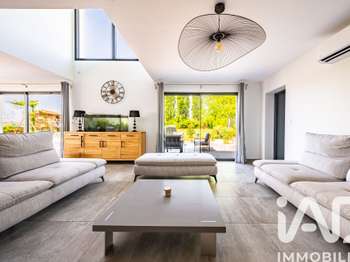 Maison 6 pièces 170 m² · à Ruffey-lès-Echirey · 170 m² · 590 000 €
