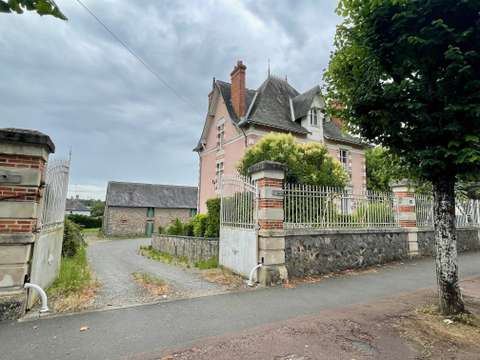 Vente maison 10 pièces Sablé-sur-Sarthe 72