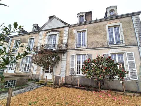 Vente maison 12 pièces Sablé-sur-Sarthe 72