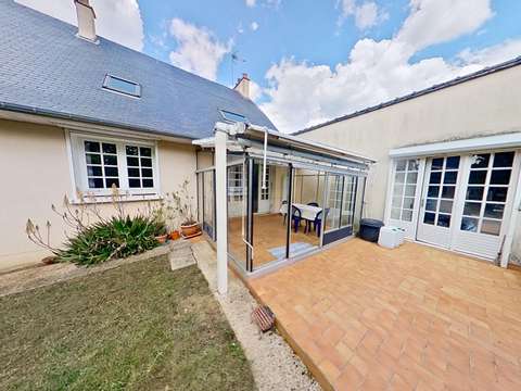 Vente maison 8 pièces Sablé-sur-Sarthe 72