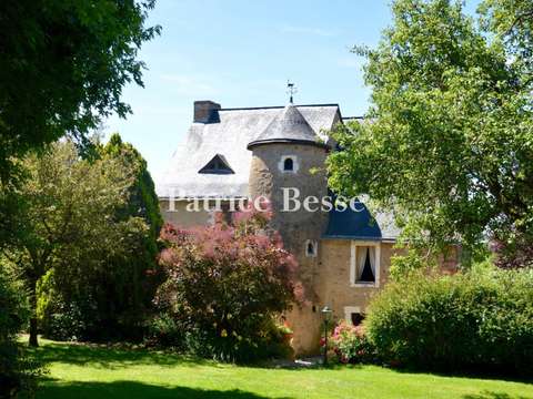 Vente maison 11 pièces Sablé-sur-Sarthe 72