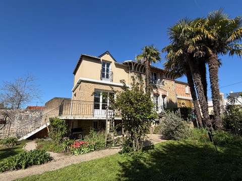 Vente maison 7 pièces Sablé-Sur-Sarthe Rocade-  Chartrie 72