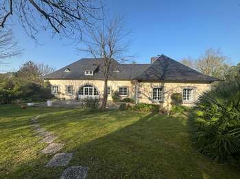 Vente maison 8 pièces Sables-d-or-les-pins 22
