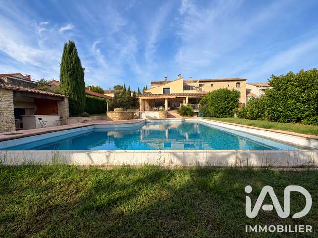 Maison 10 pièces 340 m² · à Sablet · 340 m² · 695 000 €