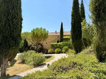 Maison 21 pièces 670 m² · à Sabran · 670 m² · 1 600 000 €