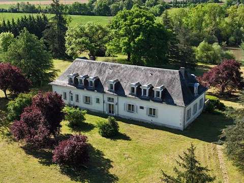 Vente maison 16 pièces Saché 37