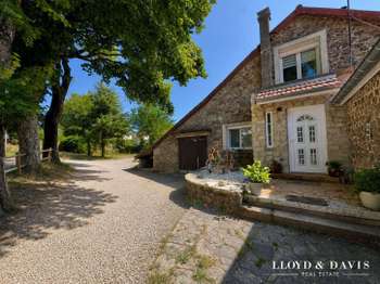 Vente maison 11 pièces Saint-Agrève 07