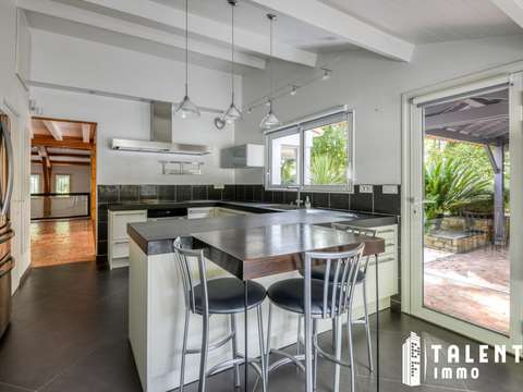 Vente maison 12 pièces