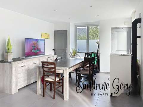Vente maison 6 pièces Saint-Aignan-sur-Roë 53