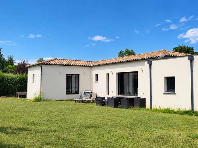 Maison 5 pièces 103 m² · à Saint-Alban-Auriolles · 103 m² · 339 000 €