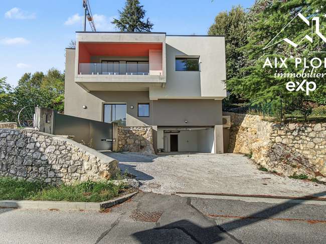 Maison 5 pièces 129 m² · à Saint-Alban-Leysse · 129 m² · 680 000 €