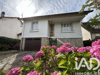 Vente maison 6 pièces Saint-Amand-Montrond 18