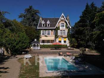 Vente Maison 8 chambresSaint-Amand-Montrond