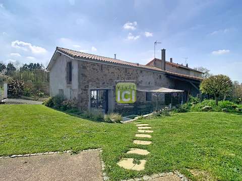Vente maison 6 pièces Saint-Amand-sur-Sèvre 79